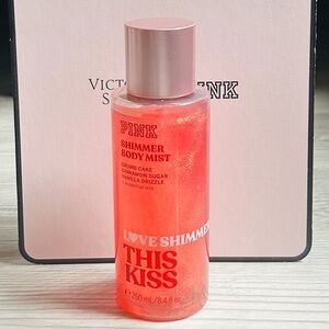 💋This Kiss PINK Love Shimmer Body Mist Victoria Secret NWT